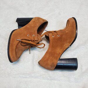 Vintage Clarks V&A Cass Day Tan Suede 3" Heel Platform Shoe 8 Y2K Retro Bohemian